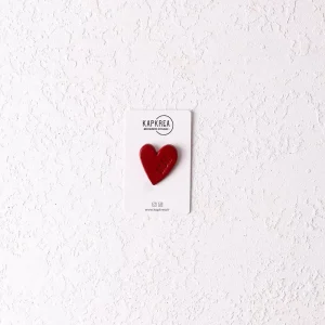 Broche coeur « Mum » en cuir rouge