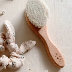 Brosse à cheveux pour bébé