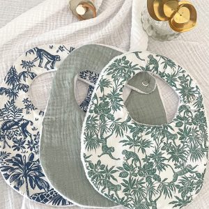 Coffret naissance , trio de bavoirs .