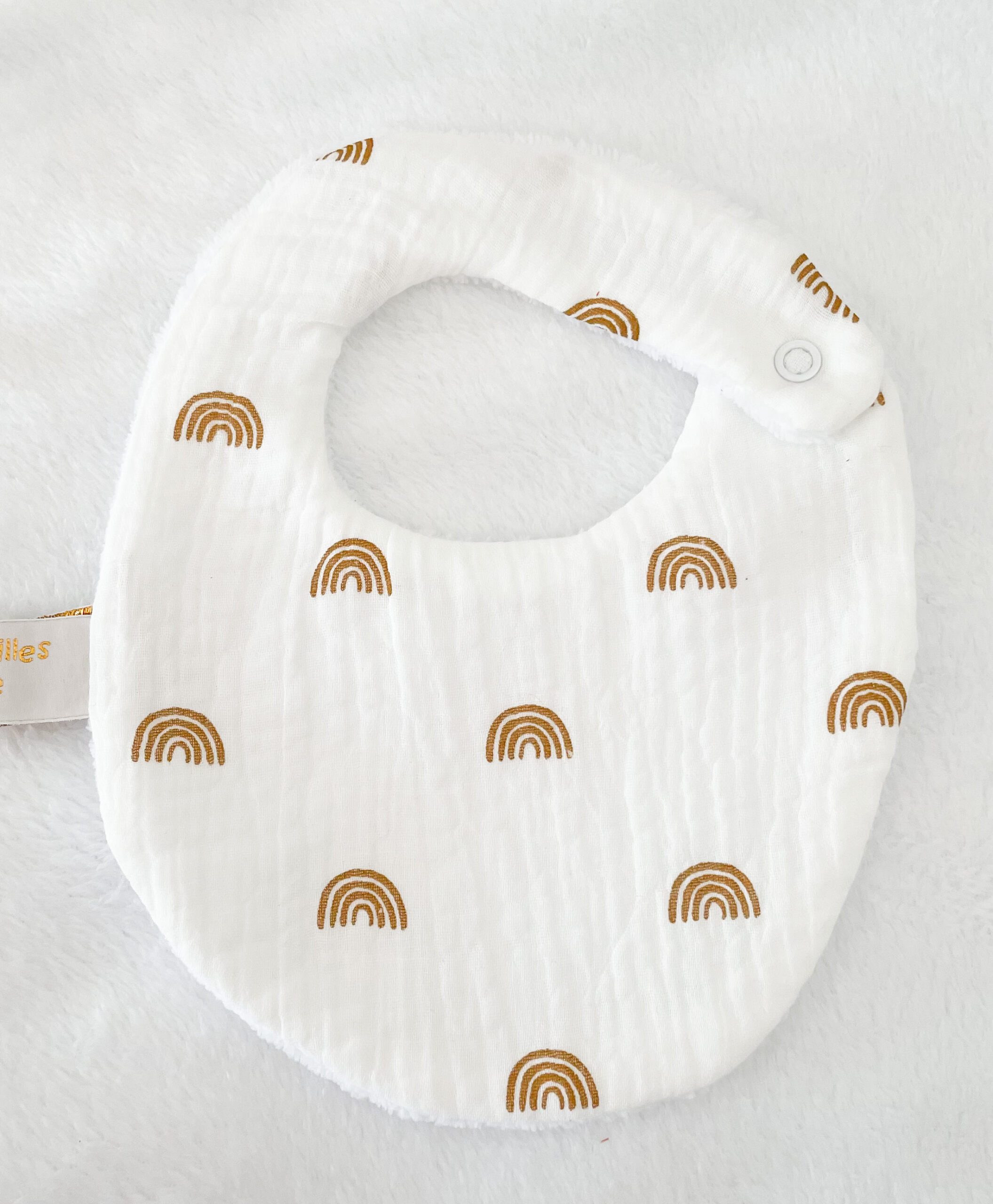 Bavoir rainbow blanc