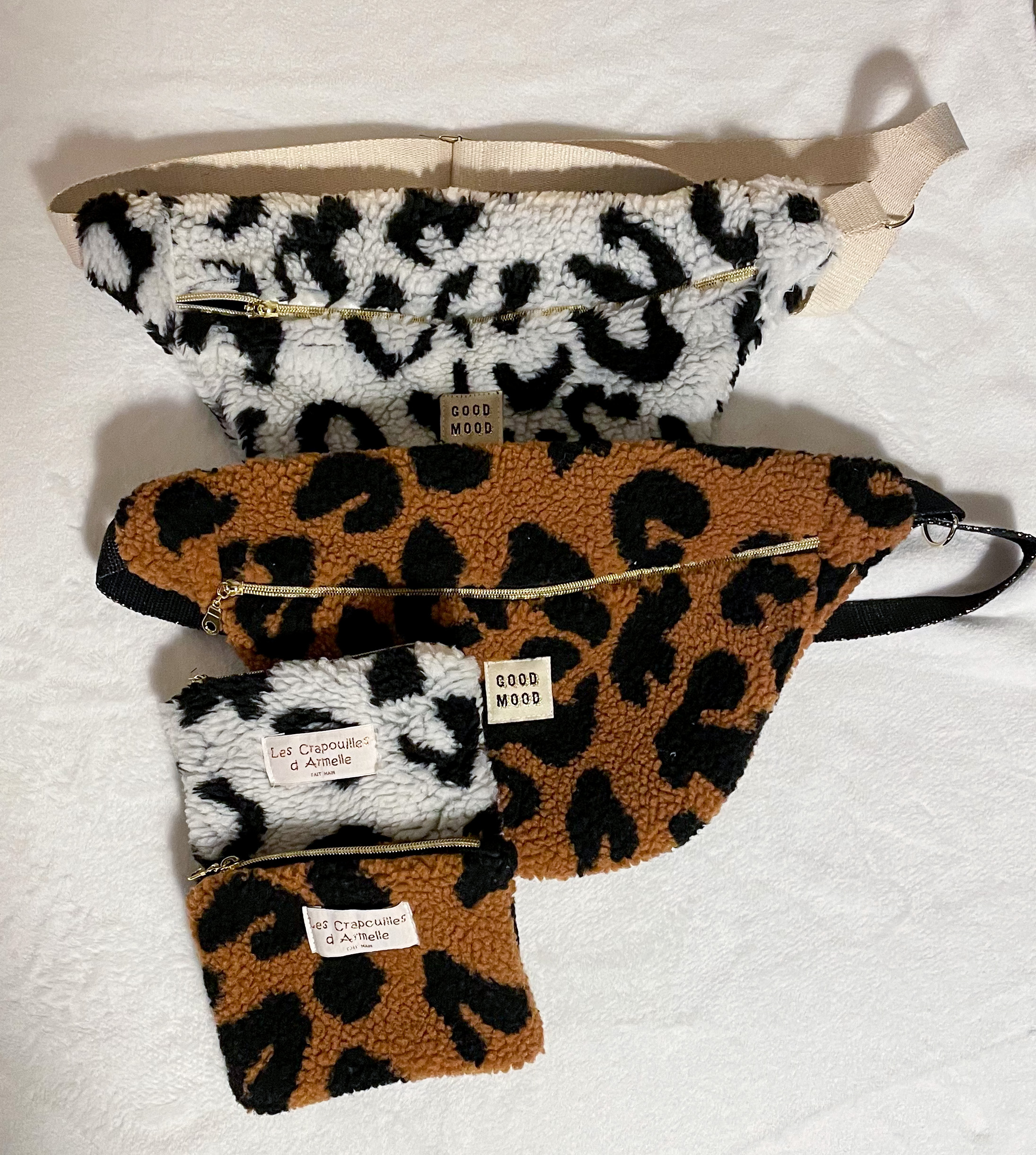 Porte monnaie moumoute léopard blanche – Image 3