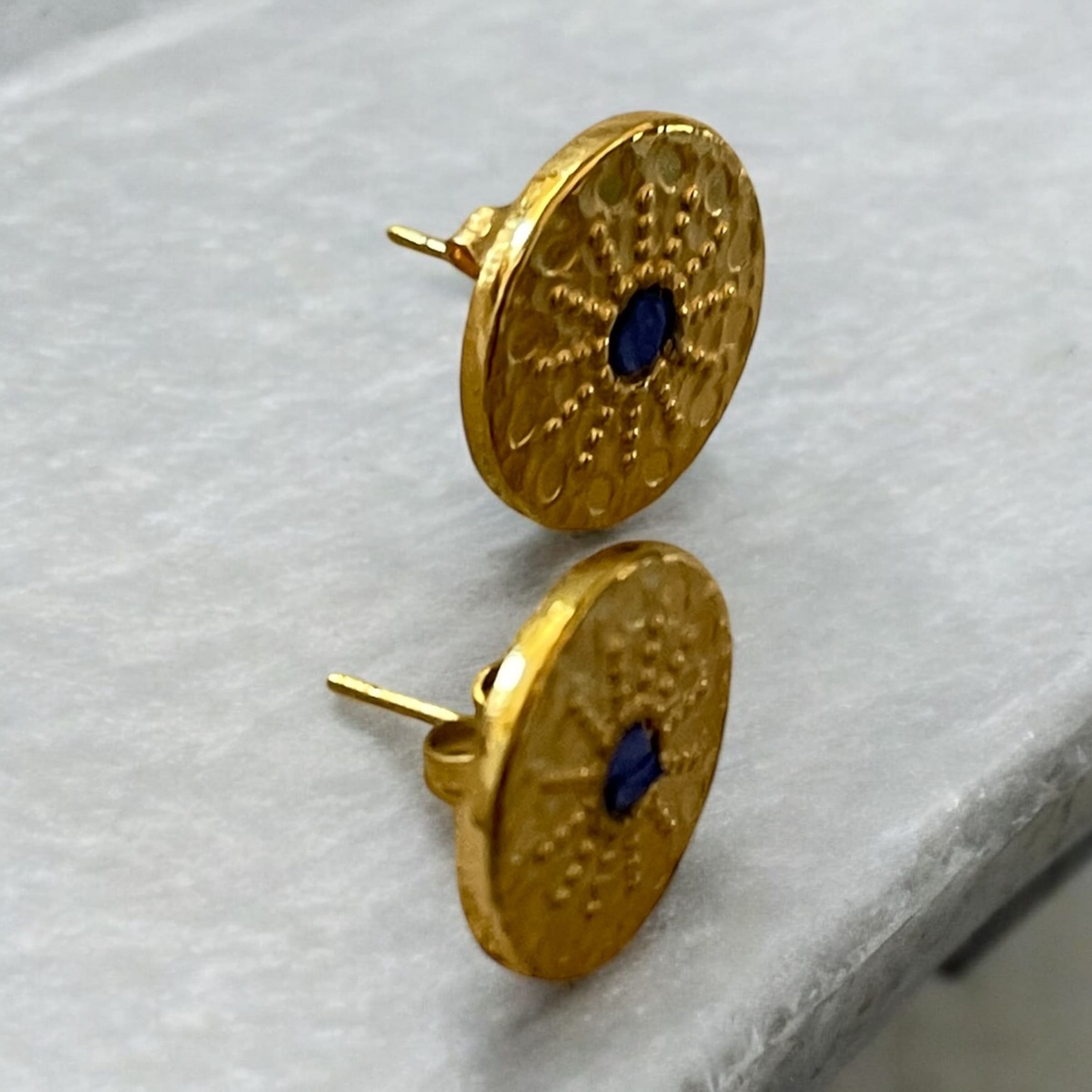 Léna – Boucles d’Oreilles en Cuir Marin – Image 2