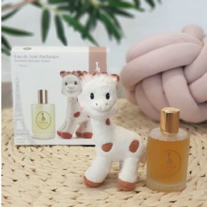 COFFRET EAU DE SOIN 100 ML SOPHIE LA GIRAFE + PELUCHE DOUCE 17 CM