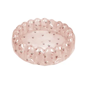 Grande piscine transparente cerise