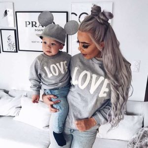 Sweat LOVE gris  <<<<>>>>