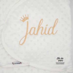 Nid d&rsquo;ange personnalisé en minky